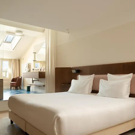 Du Sentier Hotel