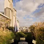 Du Sentier 4*