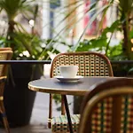 Du Sentier Hotel