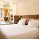 Du Sentier Hotel Parigi