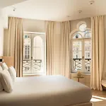 Du Sentier Hotel